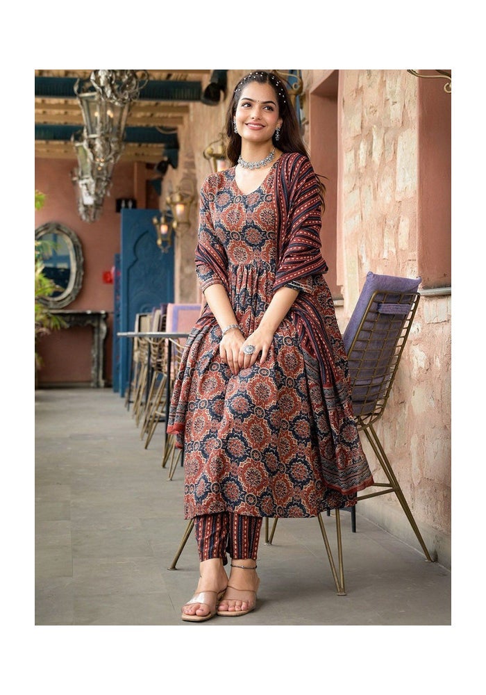 Malishka Export Maroon Rayon Printed Anarkali Kurta Pant Set for Women - Image 5